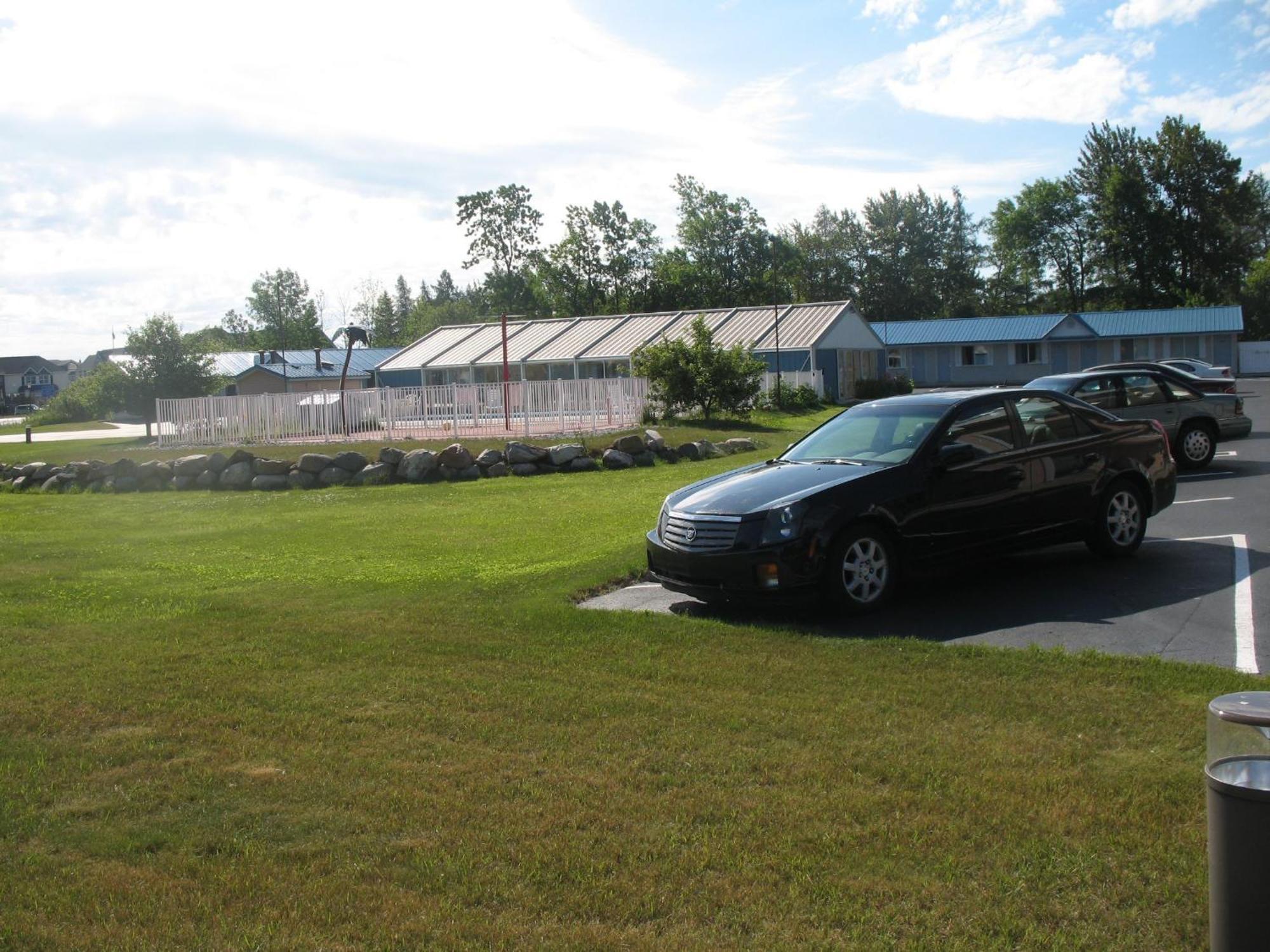 Great Lakes Inn Mackinaw City Luaran gambar